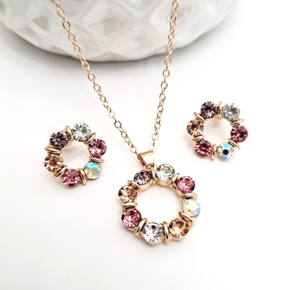 Gold rhinestones Necklace and earrings set dainty Rainbow multicolor 💖